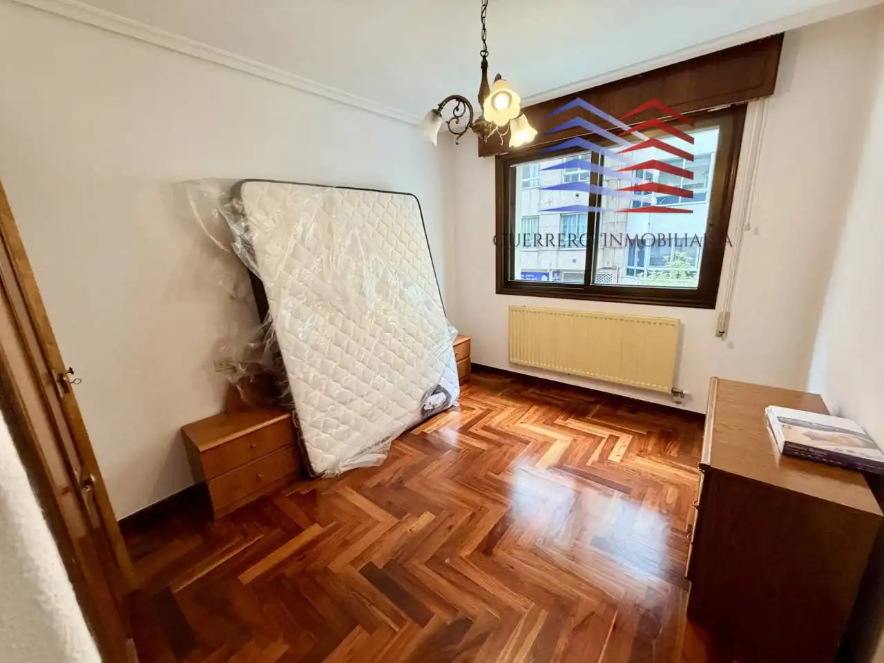 Habitación de Piso de alquiler en Vigo  con Calefacción, Parquet y Terraza