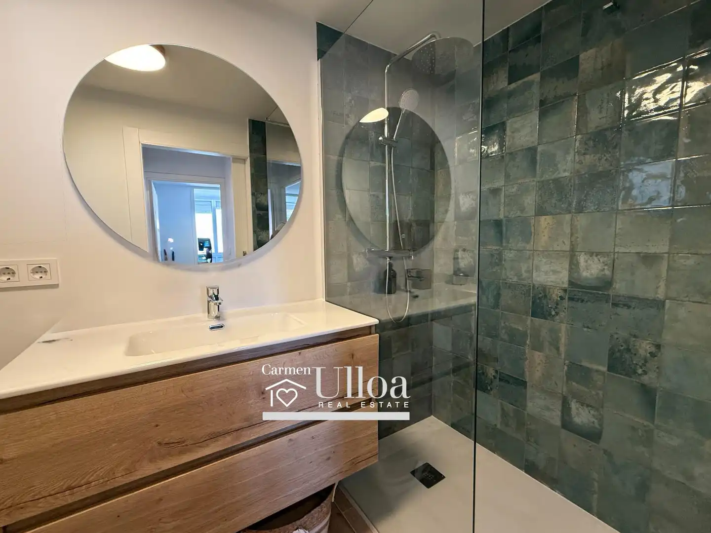 Bany de Apartament de lloguer en Alicante / Alacant amb Aire condicionat, Terrassa i Moblat