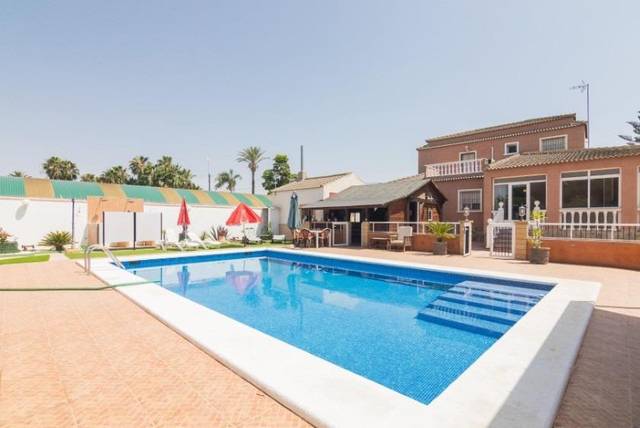 Casa-chalet en Venta en Cantoria