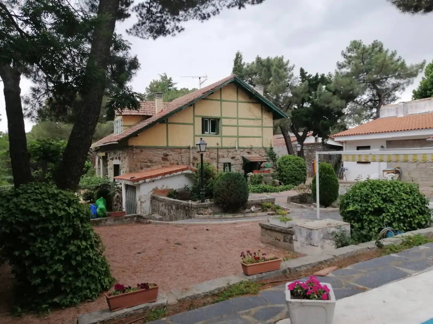 Exterior view of Houses for sale in Alpedrete  with Private garden, Terrace and Storage room