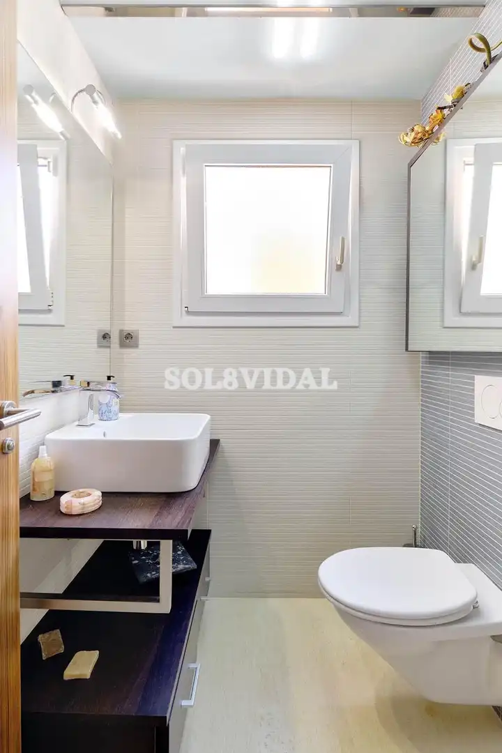 Bathroom of Attic for rent in Torrevieja  with Air Conditioner, Heating and Parquet flooring