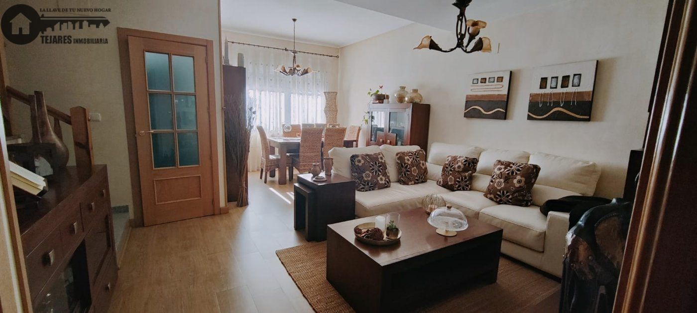 Sala d'estar de Casa adosada en venda en  Albacete Capital amb Aire condicionat, Calefacció i Terrassa