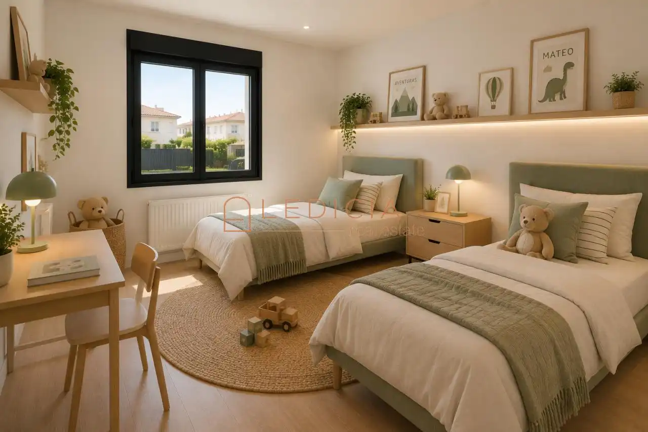 Bedroom of Flat for sale in Vigo   with Heating, Terrace and Furnished