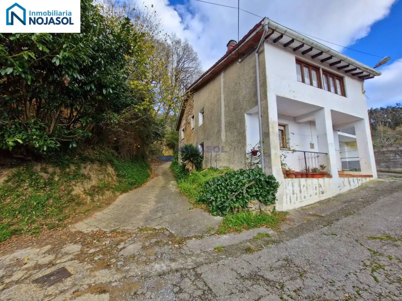 Vista exterior de Casa o chalet en venta en Hazas de Cesto con Jardín privado y Amueblado