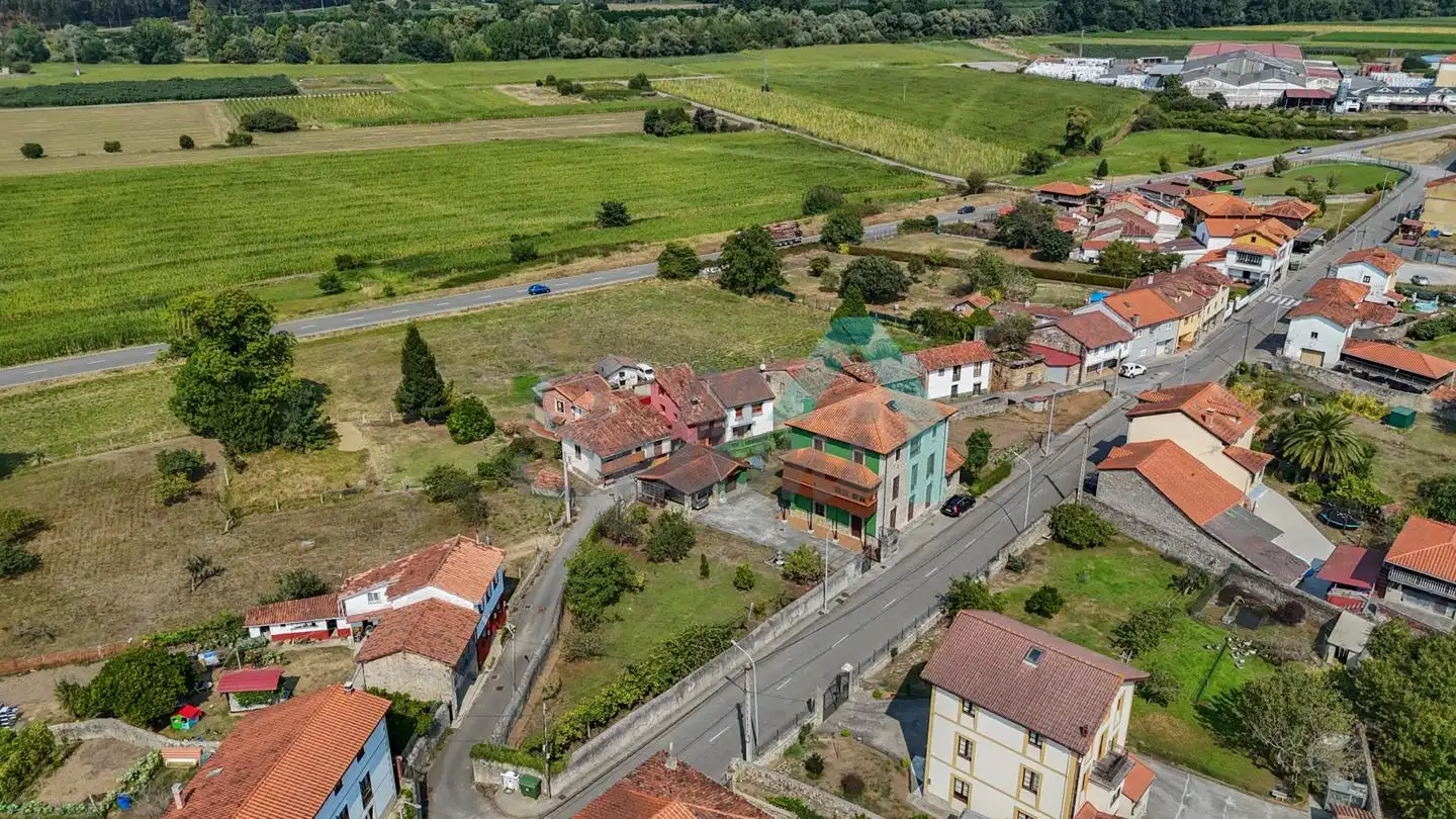 Houses for sale in Pravia  with Heating, Private garden and Parquet flooring