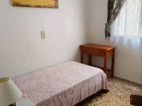 Dormitori de Pis en venda en Santa Pola amb Aire condicionat, Terrassa i Balcó