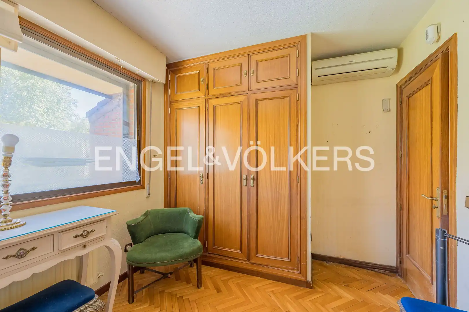 Dining room of Houses for sale in Madrid  with Air Conditioner, Heating and Private garden