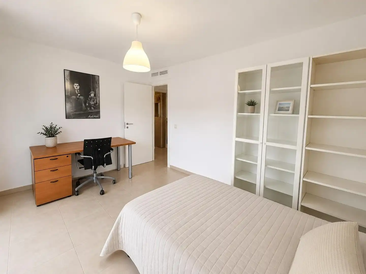 Bedroom of Flat for rent in Málaga  with Air Conditioner, Terrace and Furnished
