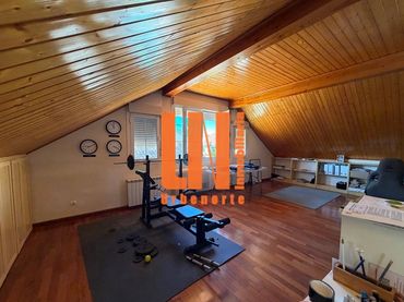 Chalet con piscina en venta en Avenida Europa