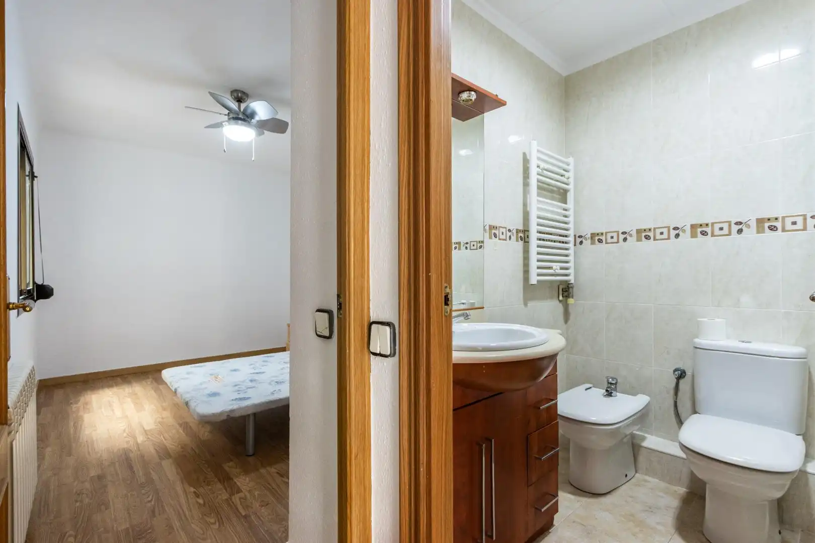 Bathroom of Flat for sale in Sabadell  with Heating and Parquet flooring