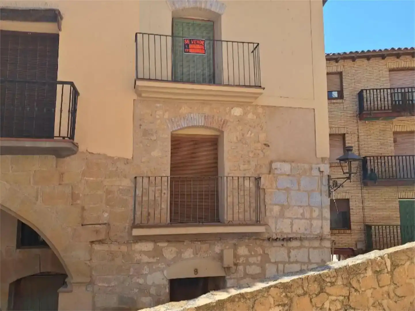 Vista exterior de Pis en venda en Molinos amb Moblat i Balcó