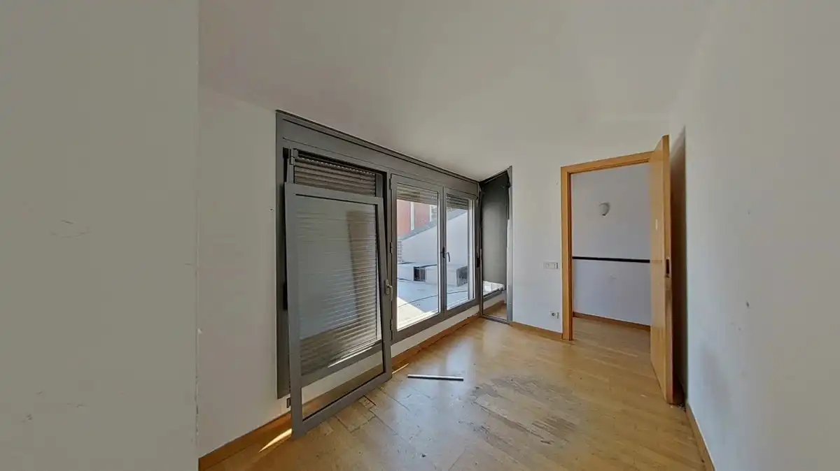 Wohnung zum Verkauf in Carrer Moianès, Hostal