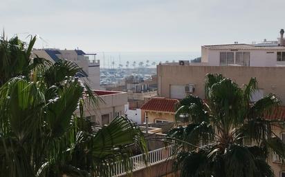 Vista exterior de Àtic en venda en Sant Carles de la Ràpita amb Aire condicionat, Terrassa i Balcó