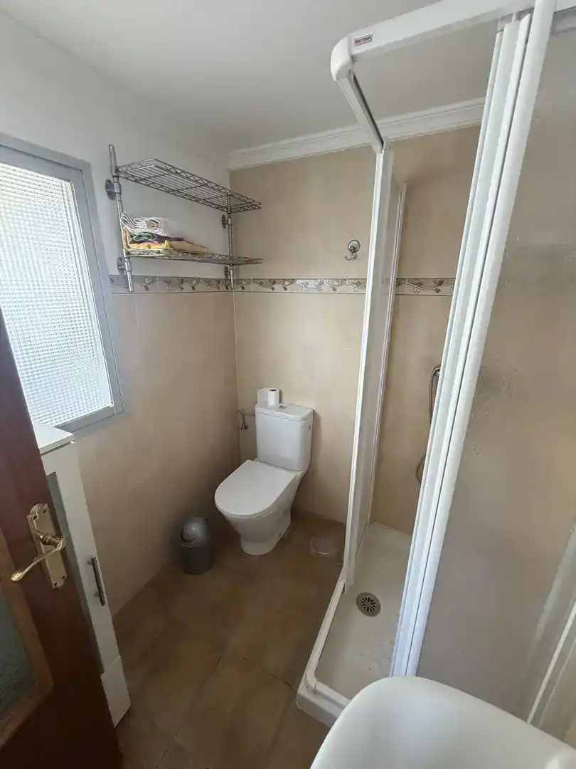 Bany de Casa adosada per a compartir en Álora, Málaga