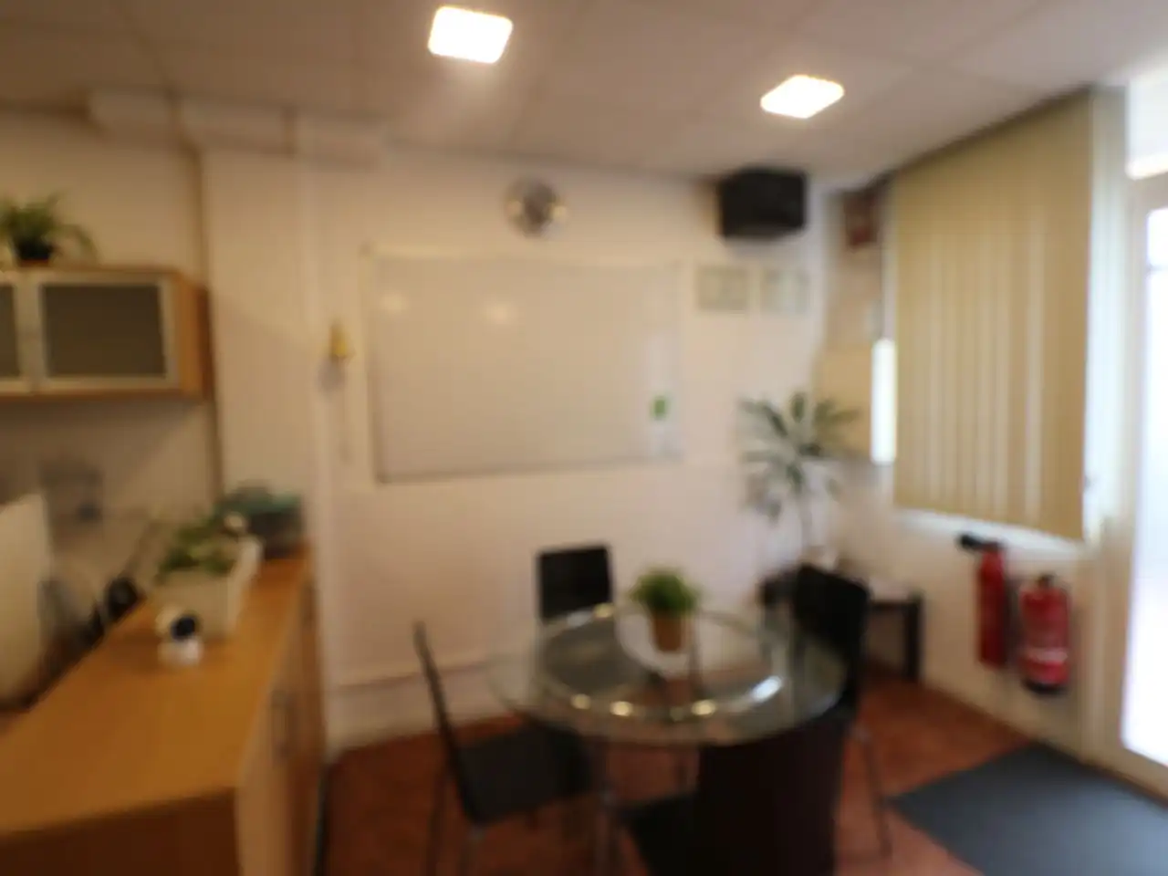 Büro zur Miete in Parets del Vallès mit Klimaanlage, Heizung und Möbliert