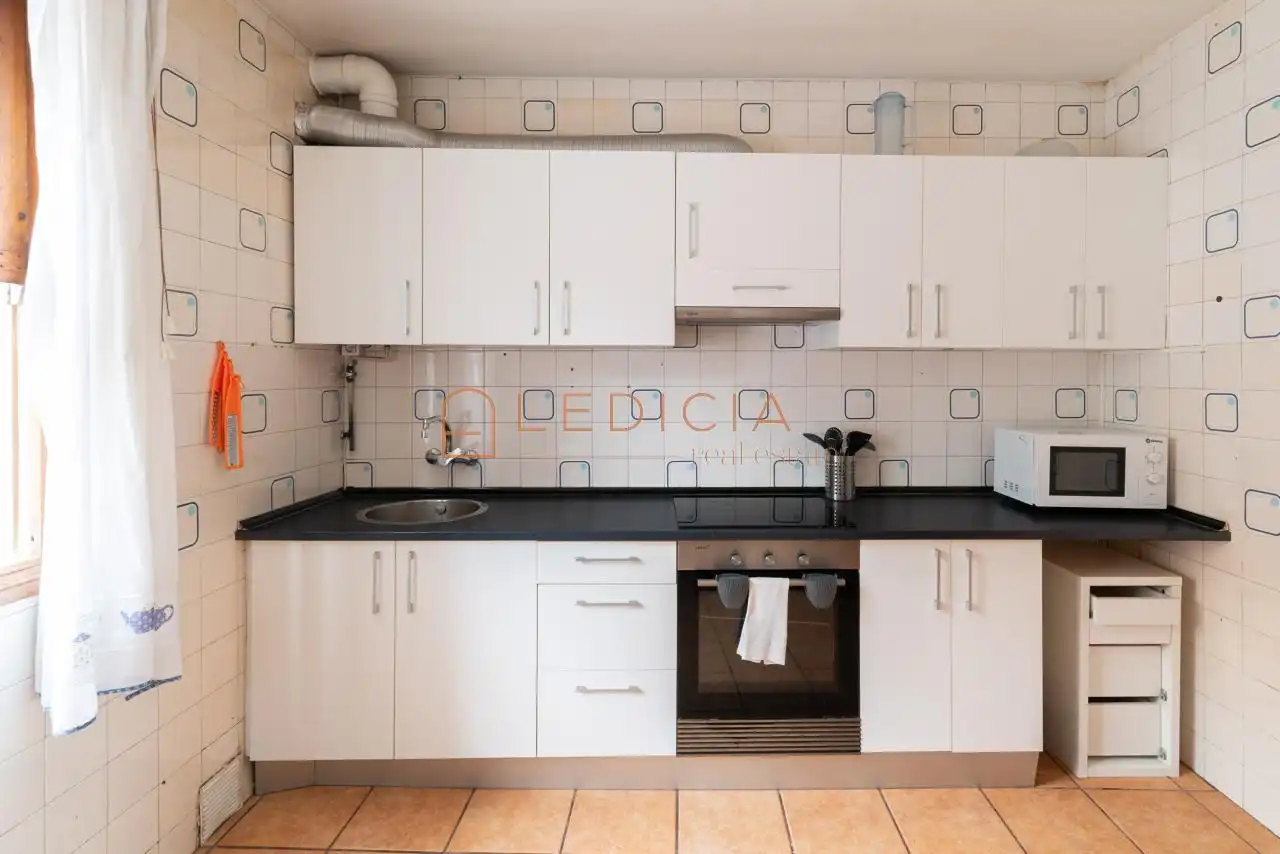 Kitchen of Houses for sale in Vigo   with Heating, Terrace and Storage room