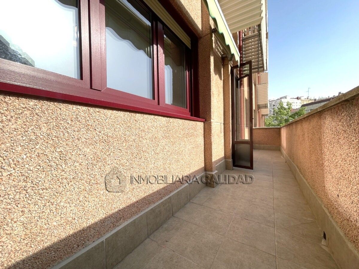 Vista exterior de Pis de lloguer en Burgos Capital amb Calefacció i Terrassa