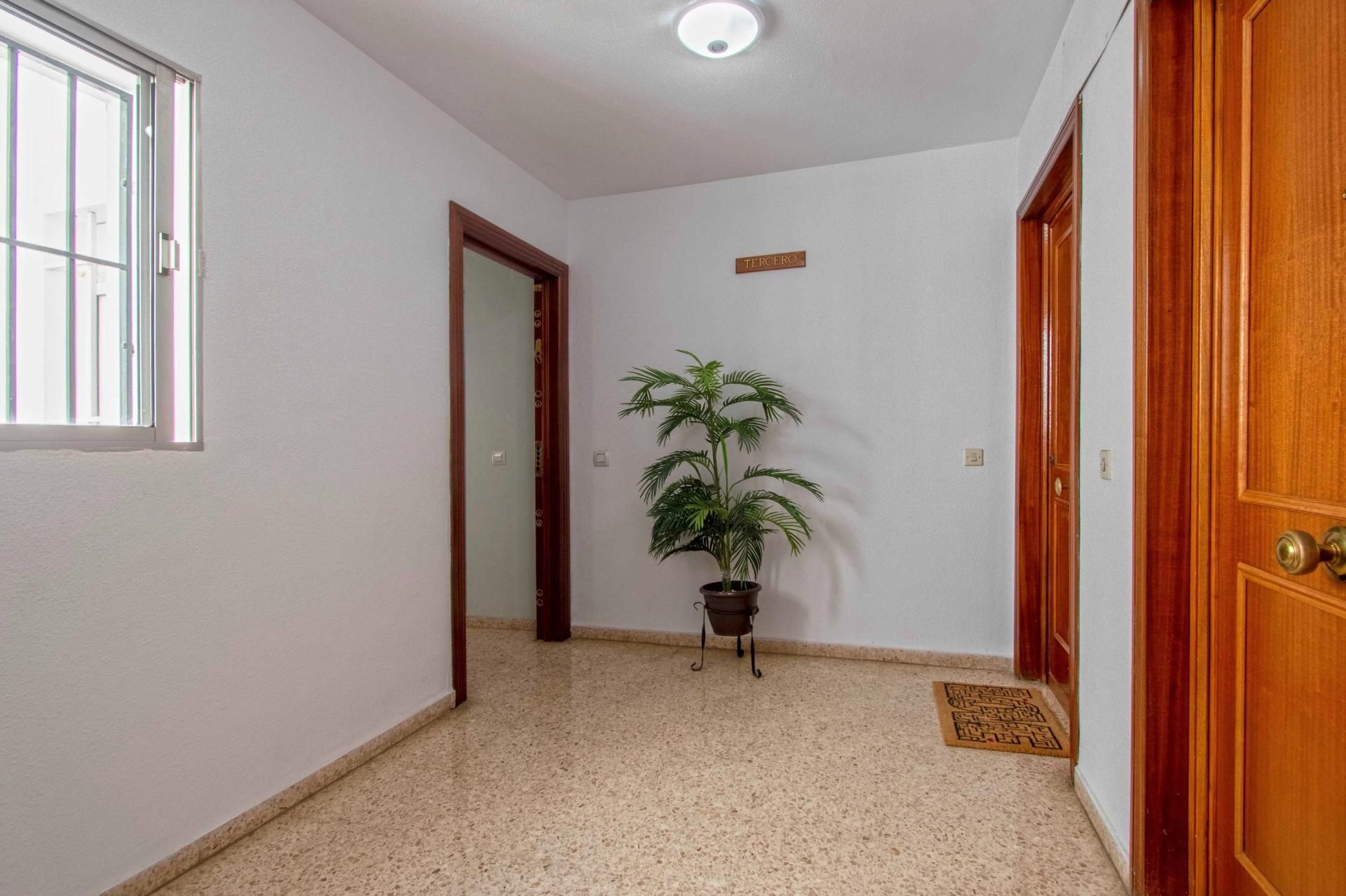Piso en venta en  Sevilla Capital con Aire acondicionado y Terraza
