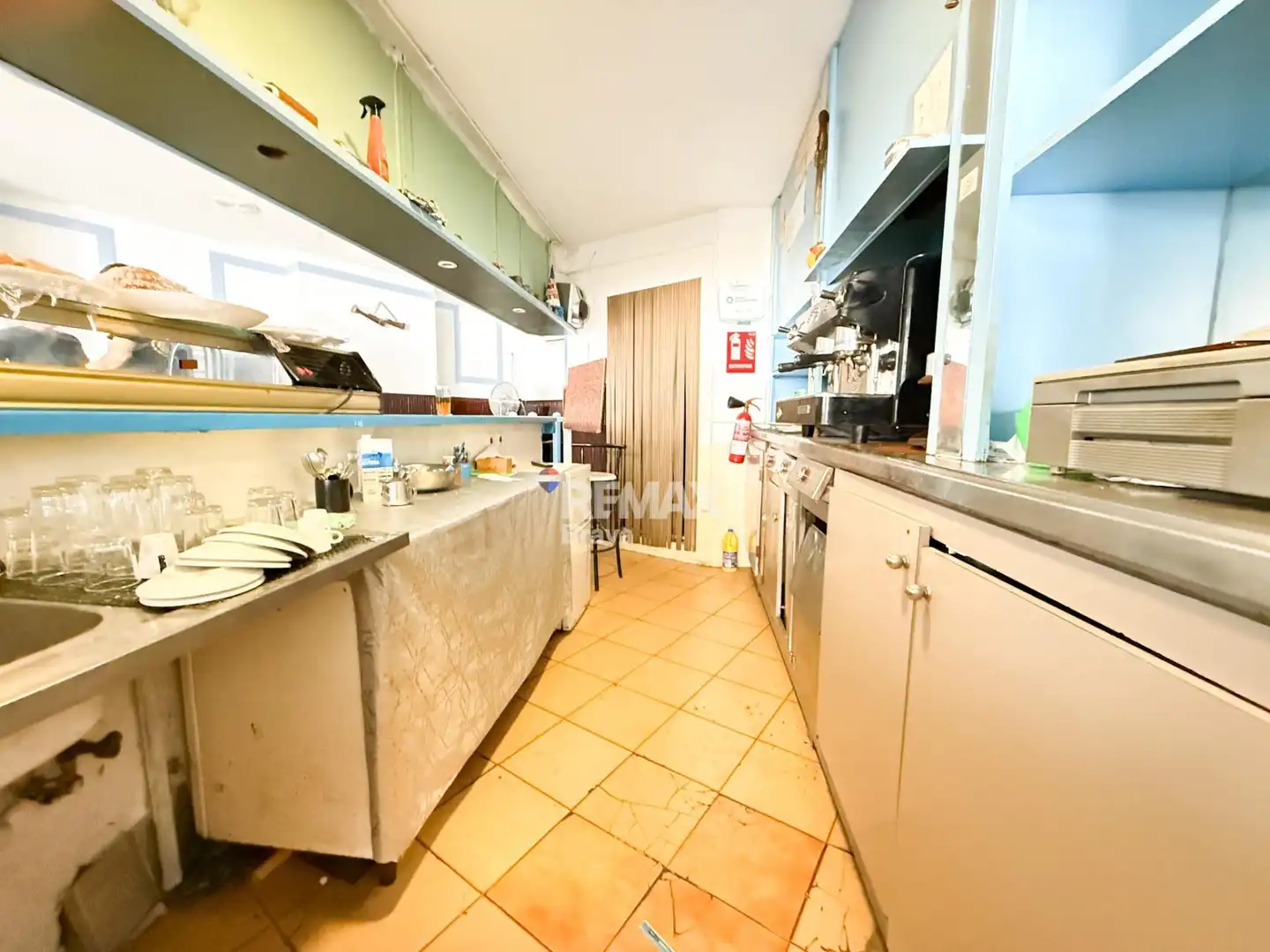 Business premises for sale in Calle De Granada, imagen 10