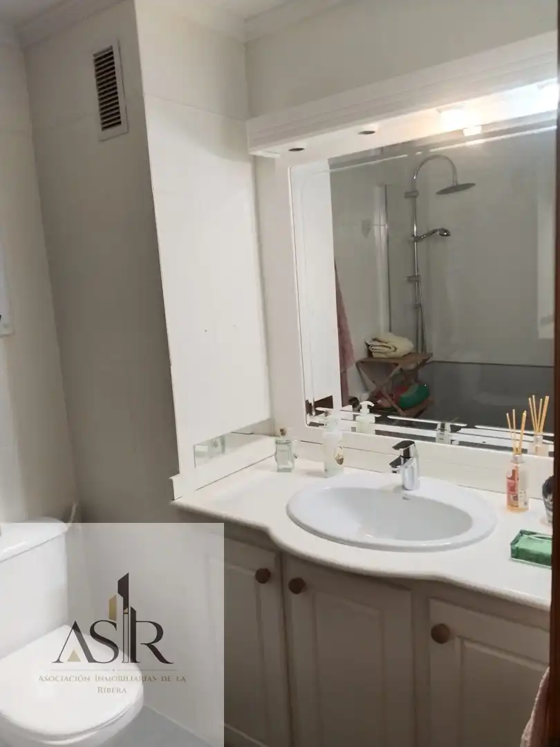 Badezimmer von Wohnung zum Verkauf in Alzira