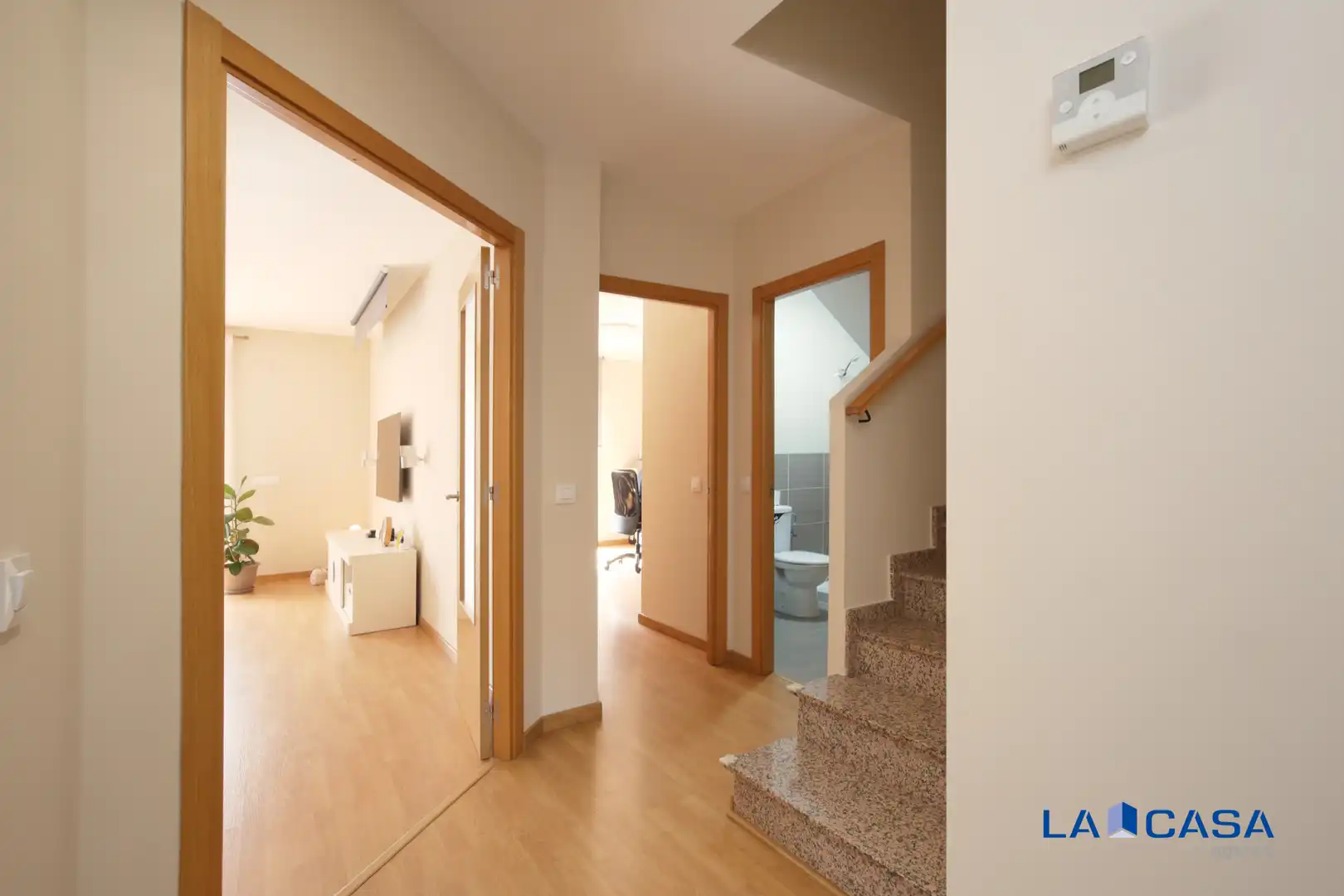 Casa adosada en venta en Carranque con Aire acondicionado
