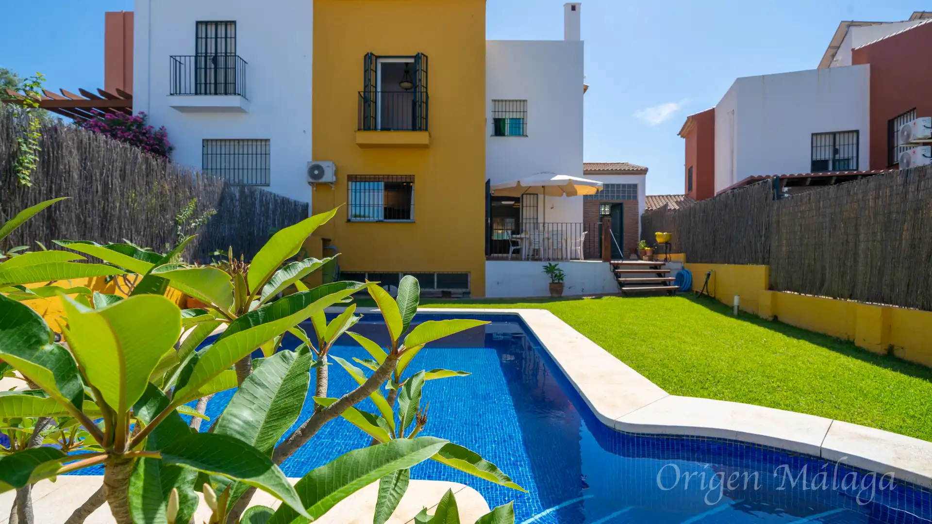 Jardín de Casa adosada en venta en Vélez-Málaga con Calefacción, Jardín privado y Terraza