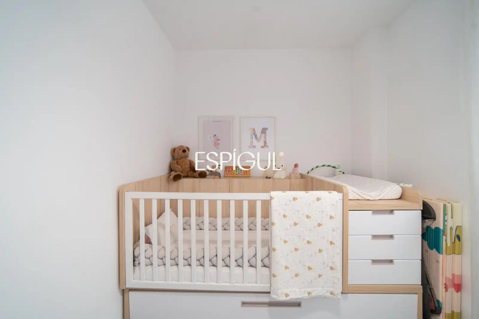Habitación de Piso en venta en Girona Capital con Aire acondicionado, Calefacción y Terraza