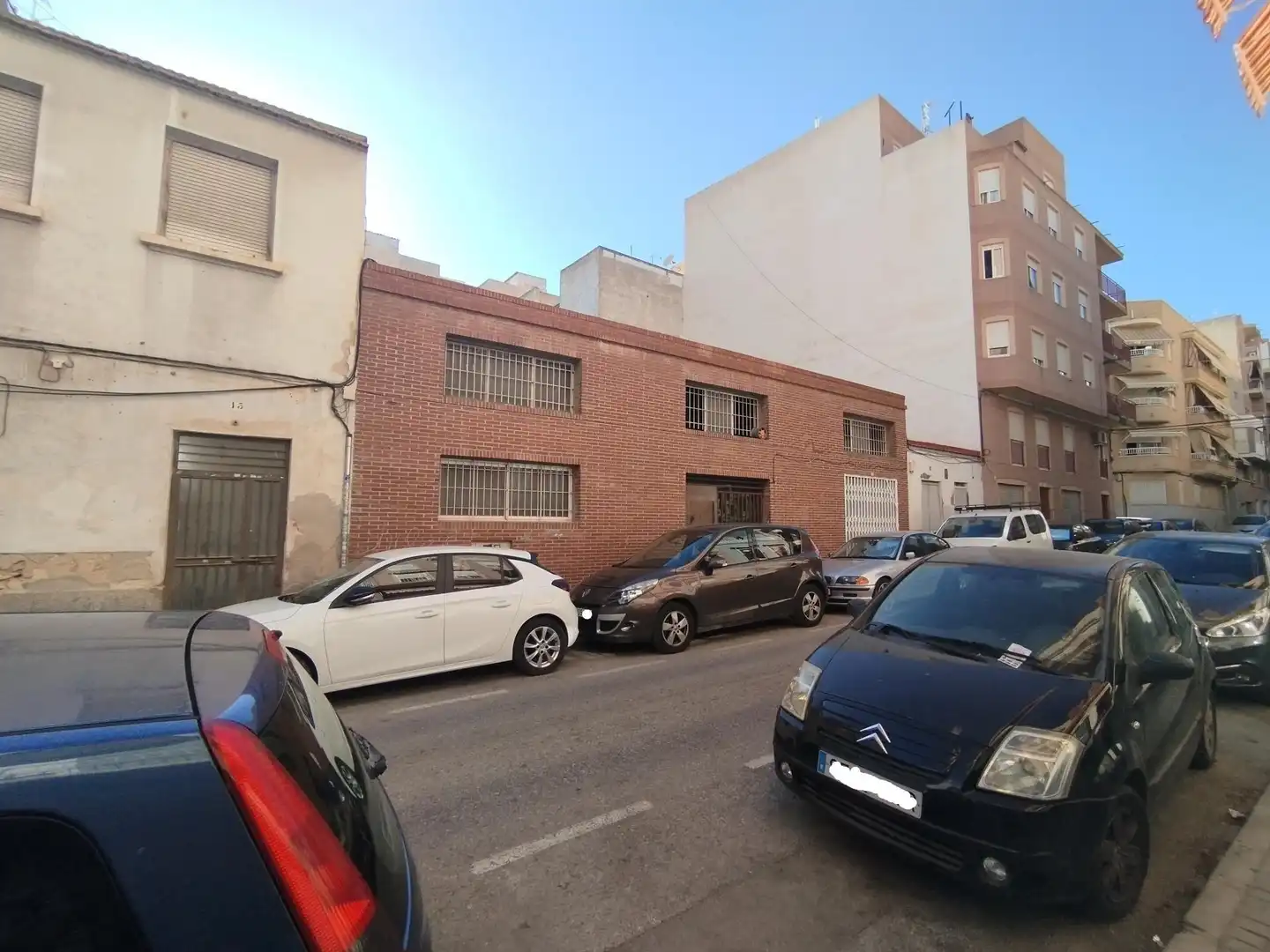 Vista exterior de Nave industrial en venta en Elche / Elx