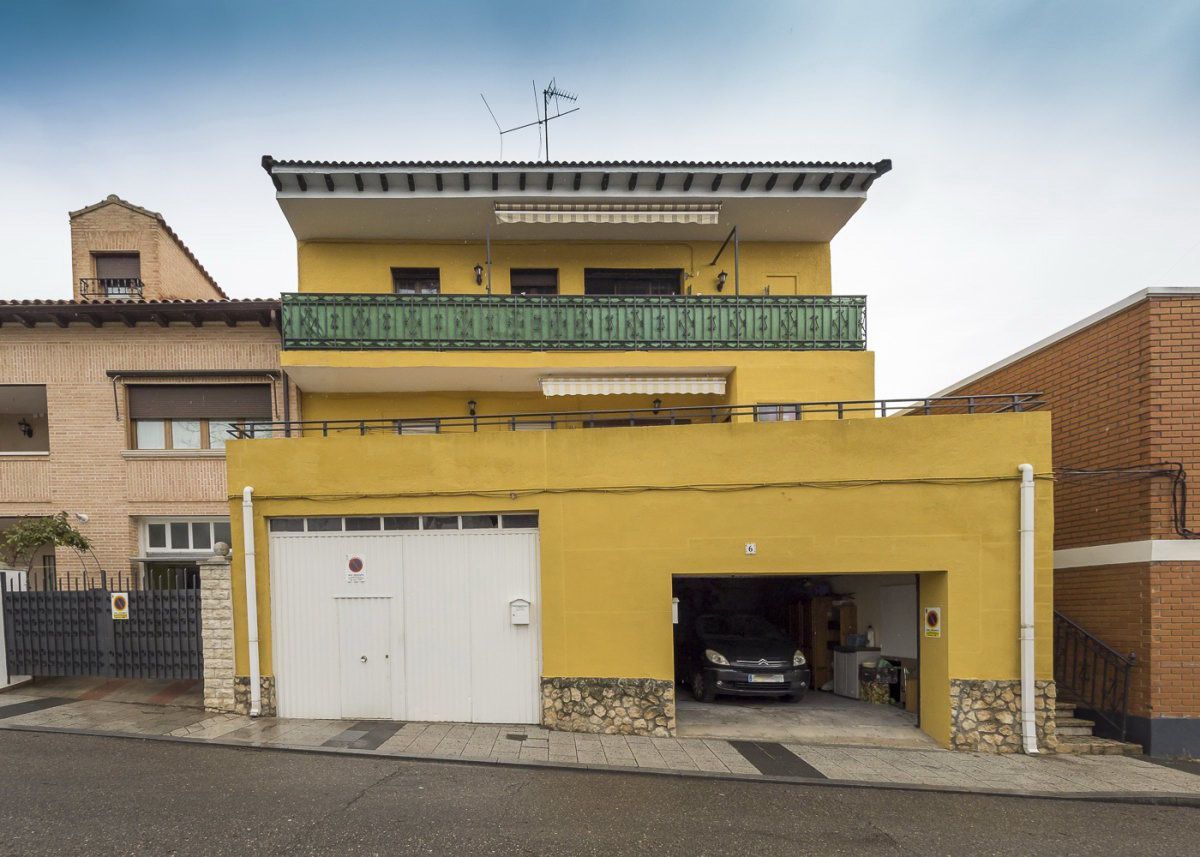 Vista exterior de Pis en venda en Arroyo de la Encomienda amb Terrassa i Traster