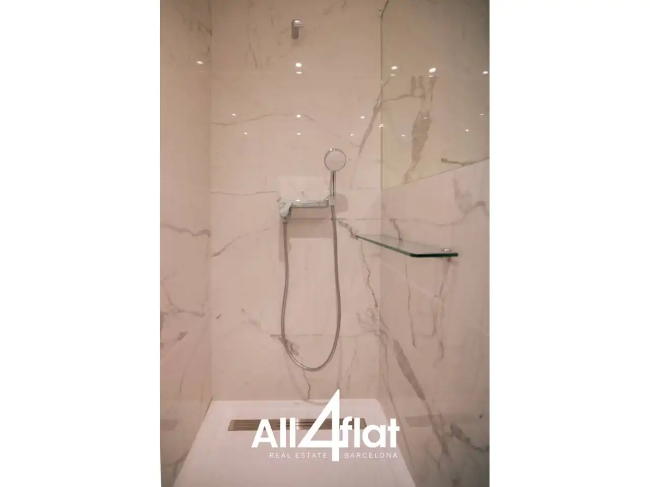 Flat with lift for sale in Calle Villarroel, imagen 40