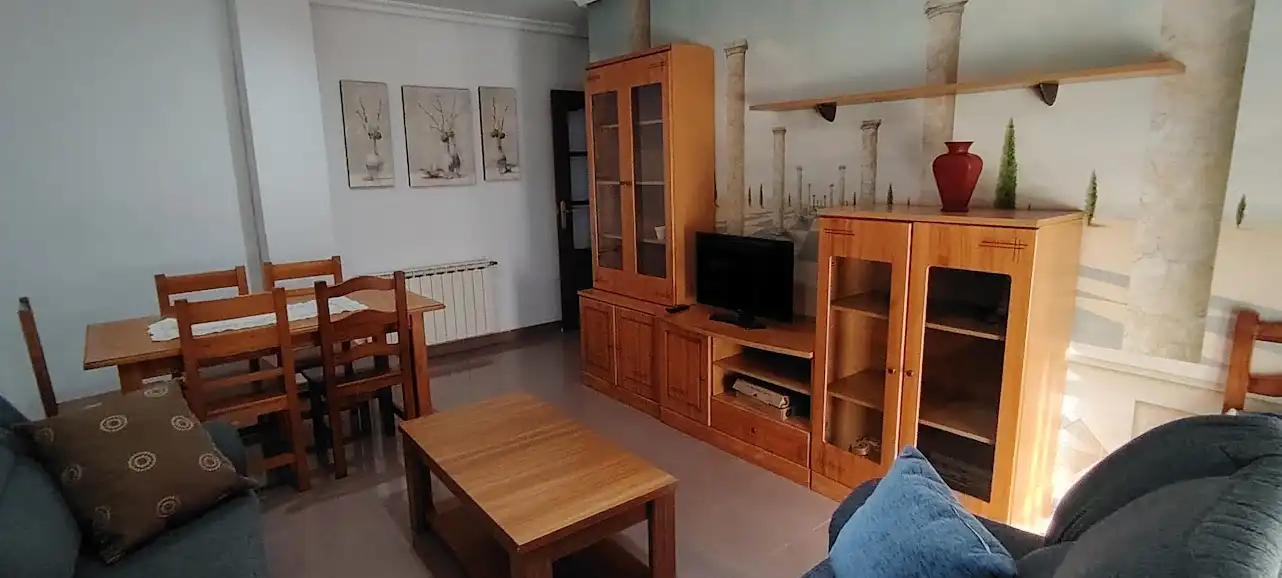 Sala de estar de Piso de alquiler en Linares con Aire acondicionado, Calefacción y Amueblado