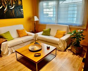 Living room of Flat to rent in Terrassa  with Parquet flooring, Furnished and Oven
