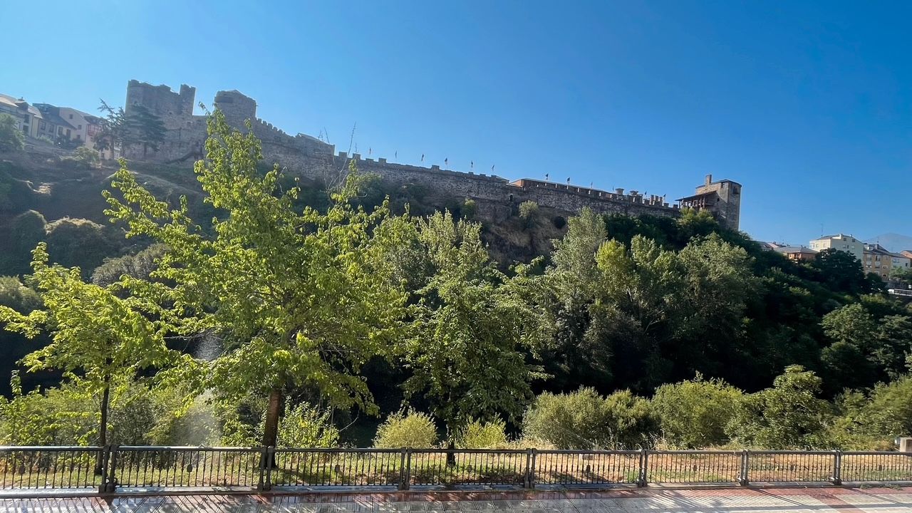 Premises for sale in Calle Ortega y Gasset, 1, Centro, Ponferrada
