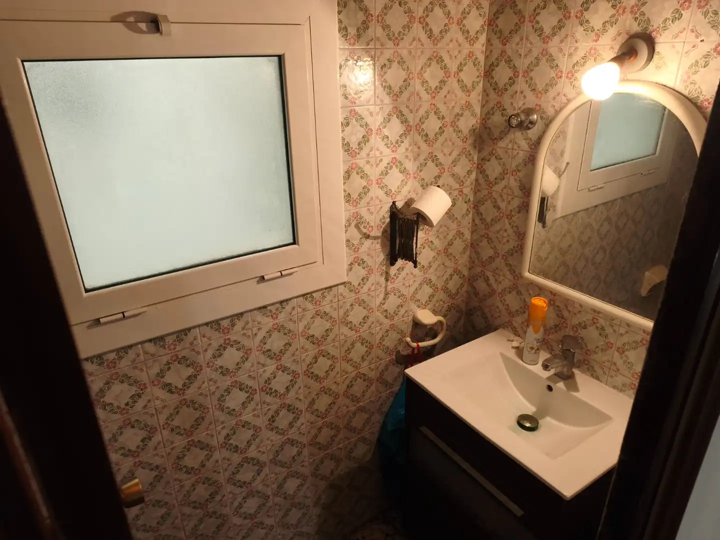 Badezimmer von Wohnung zum Verkauf in Vilanova i la Geltrú mit Heizung, Abstellraum und Möbliert
