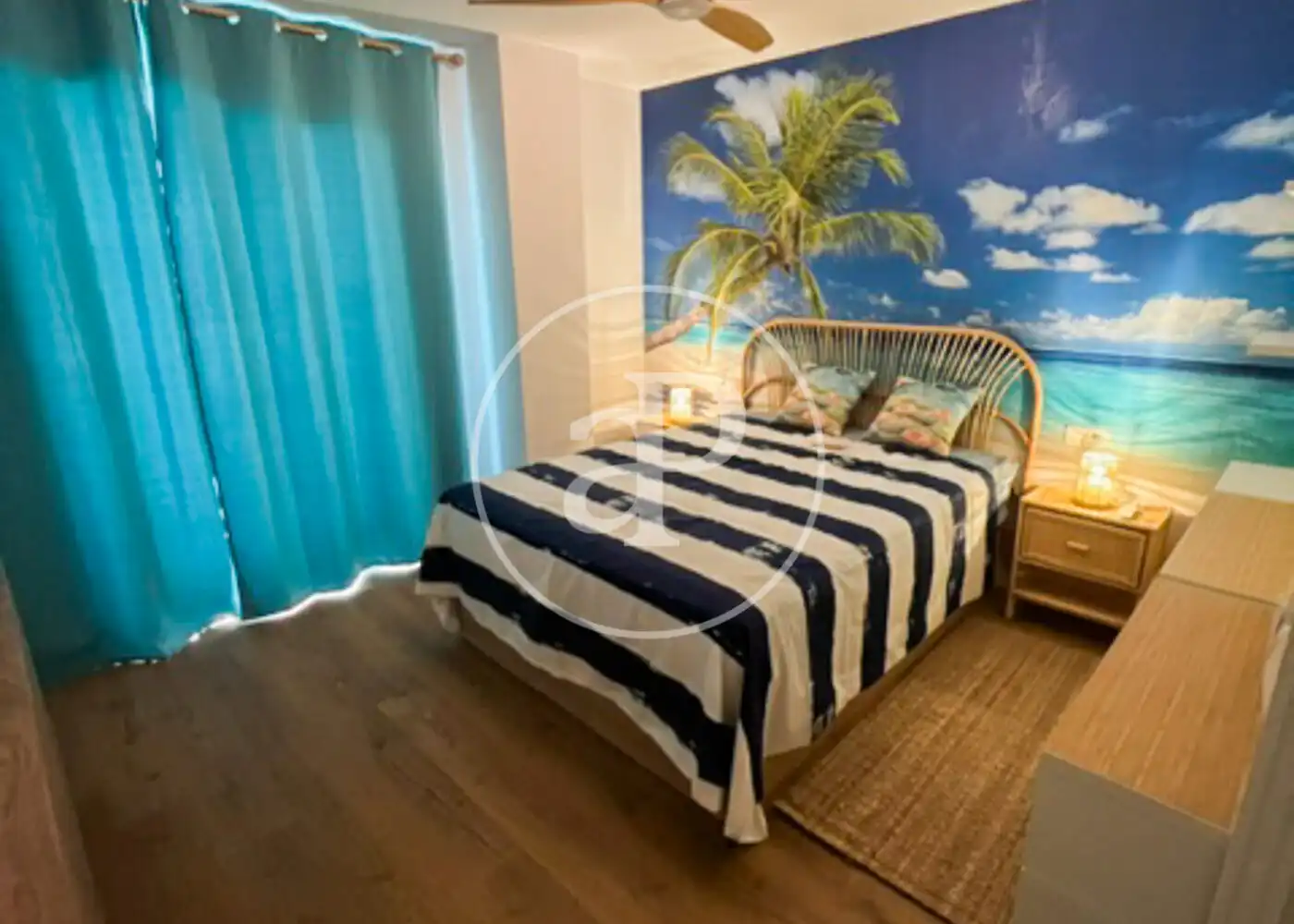 Attic for rent in Cala Major