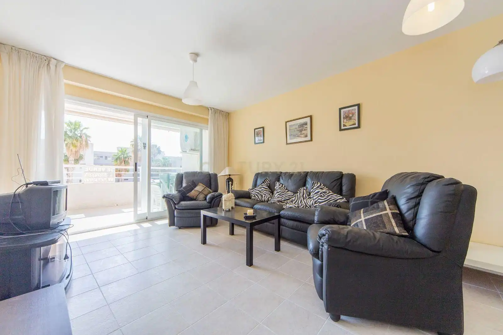 Sala d'estar de Apartament en venda en Calpe / Calp amb Aire condicionat, Balcó i Piscina comunitària