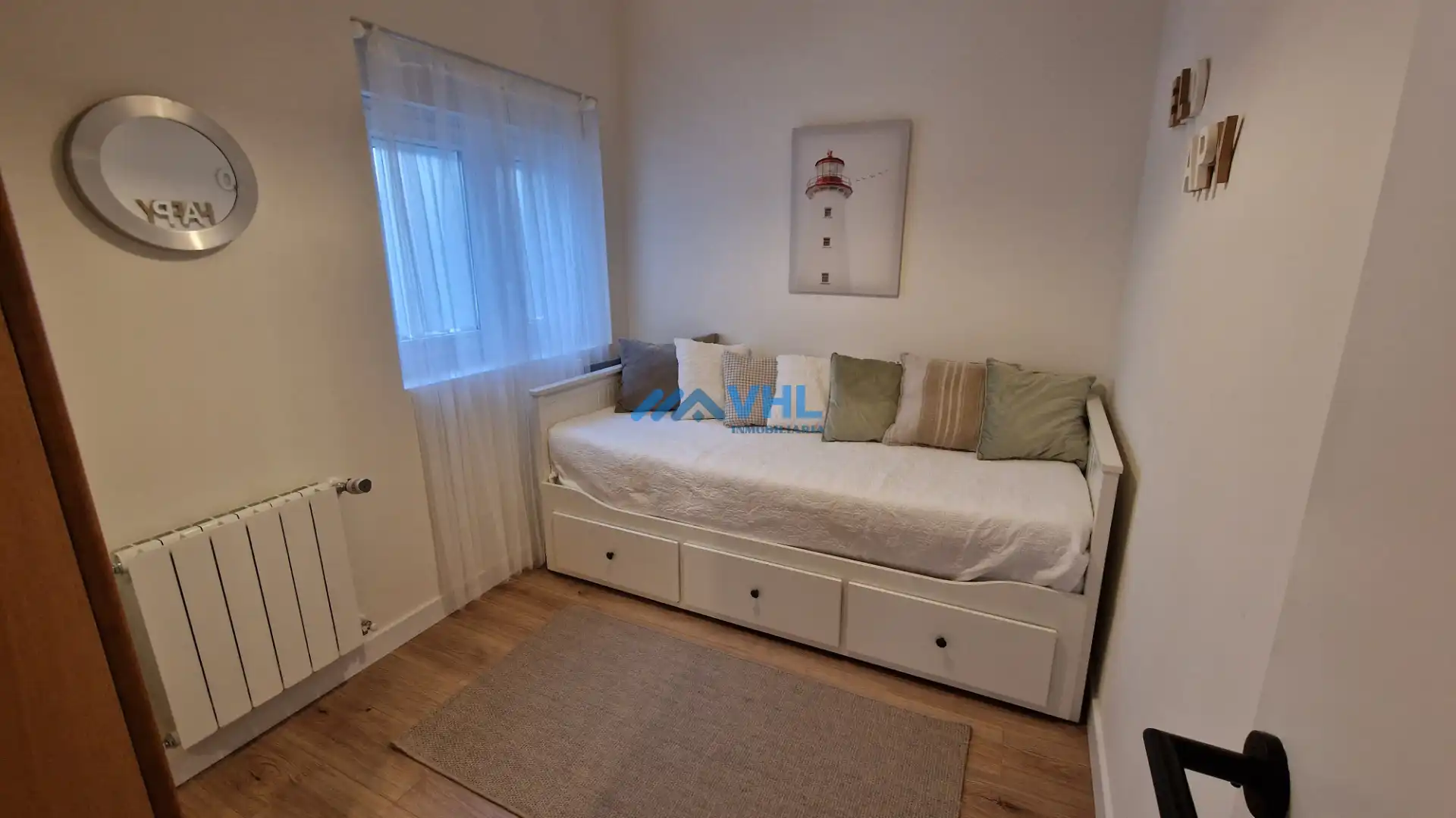 Habitación de Piso de alquiler en Castro-Urdiales con Calefacción, Amueblado y Balcón