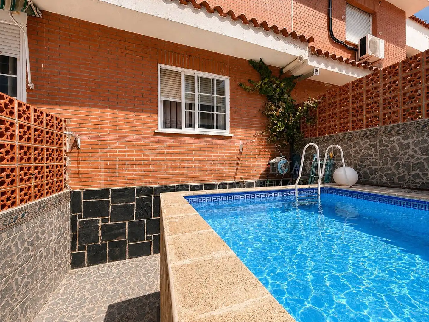 Piscina de Casa o chalet en venta en Numancia de la Sagra con Aire acondicionado, Calefacción y Terraza