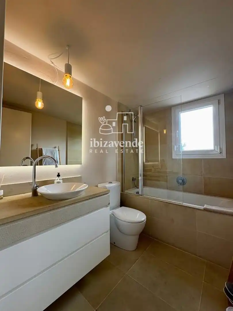 Casa adosada en venta en Mont Blanc, Santa Eulària