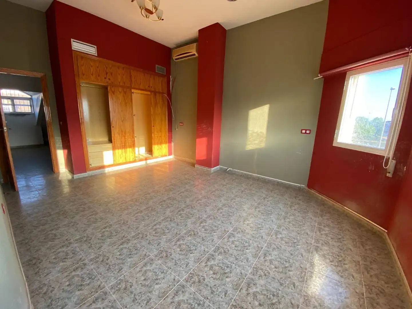 Chalet con piscina en venta en DE CURIE, imagen 28