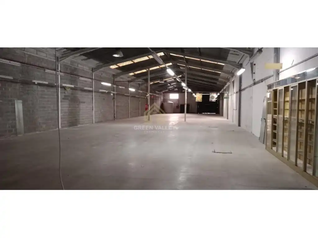Nave industrial de alquiler en Los Barrios