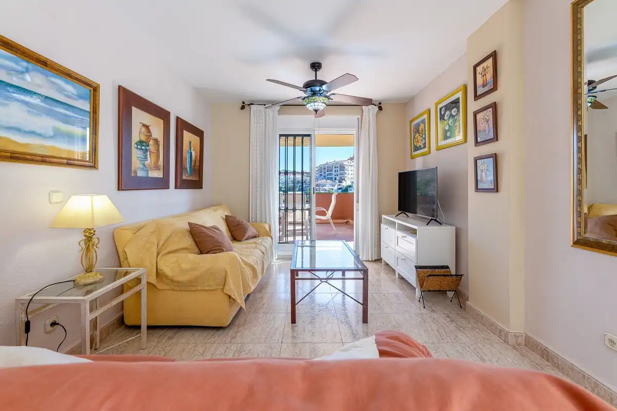 Living room of Apartments for sale in Benalmádena  with Terrace and Community pool