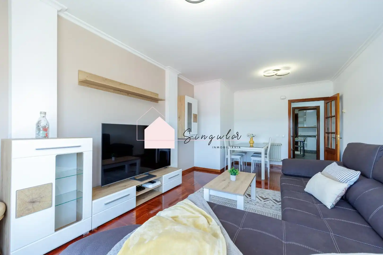Living room of Flat for sale in Ponteareas  with Heating and Parquet flooring