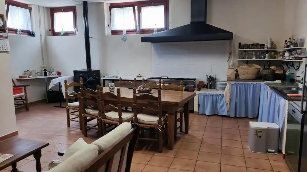 Cuina de Casa o xalet en venda en Masarac i Vilarnadal amb Aire condicionat, Calefacció i Jardí privat