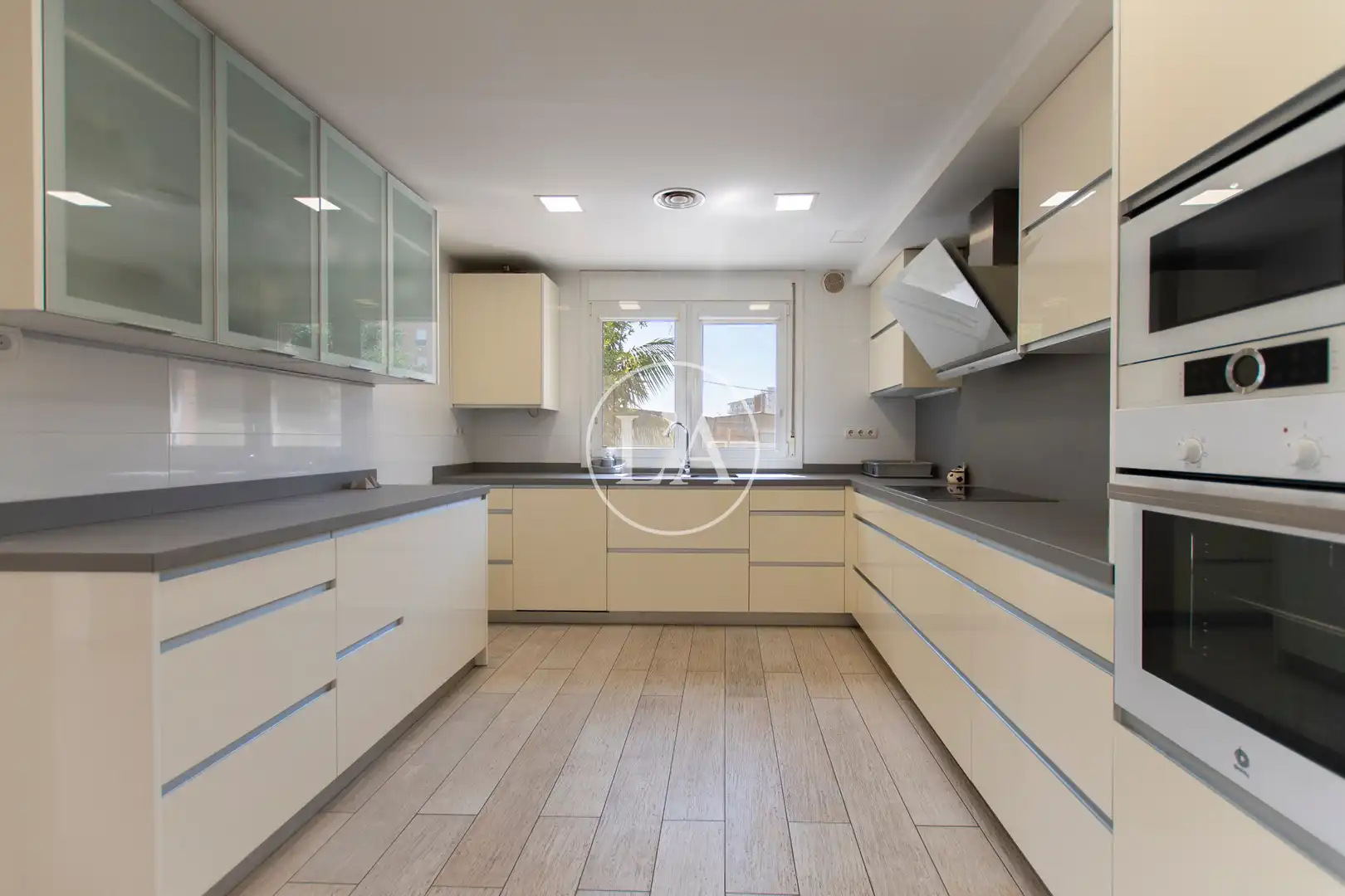Semi-detached house with terrace for sale in Carrer d'Alexandre Galí, imagen 22