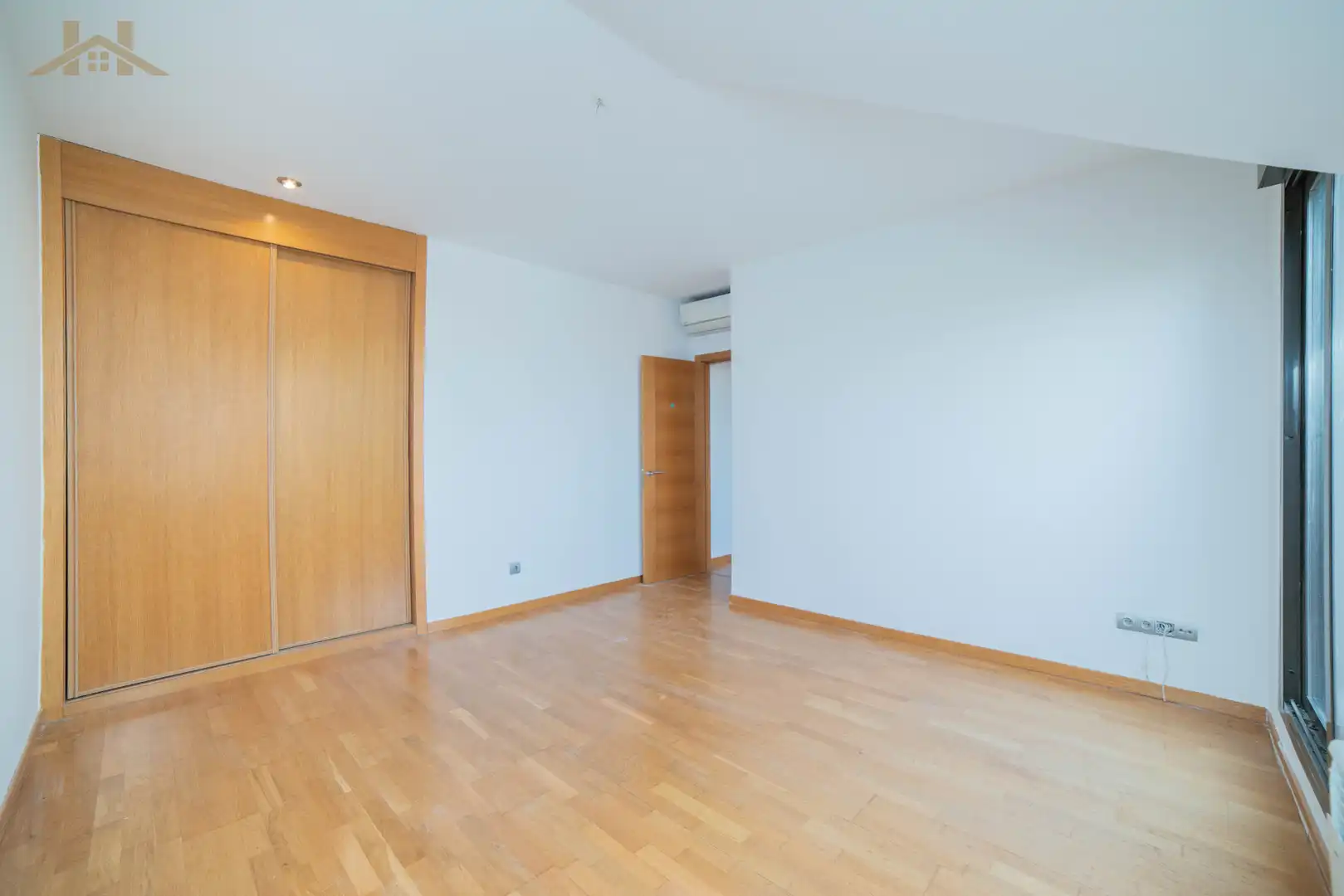 Ático en venta en Rivas-Vaciamadrid con Aire acondicionado, Calefacción y Jardín privado