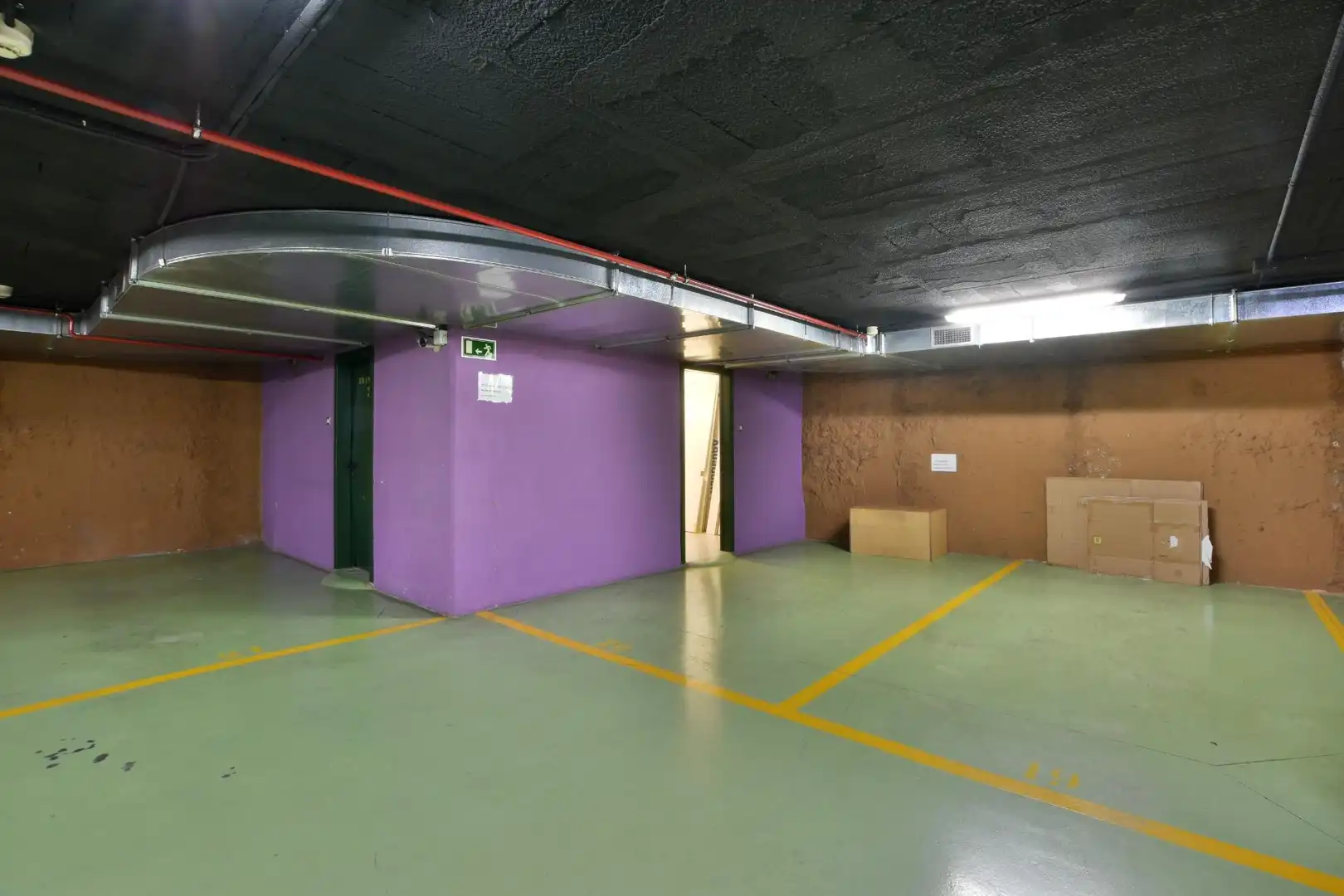 Parking de Piso en venta en Barcelona con Parquet, Terraza y Balcón