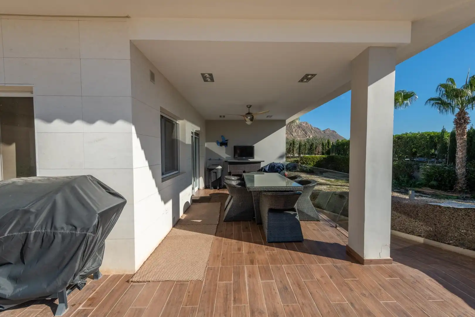 Terraza de Casa o chalet en venta en Alicante / Alacant con Aire acondicionado, Calefacción y Jardín privado