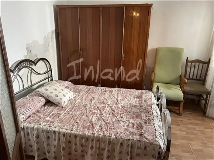 Habitación de Casa adosada en venta en Frailes con Trastero y Internet