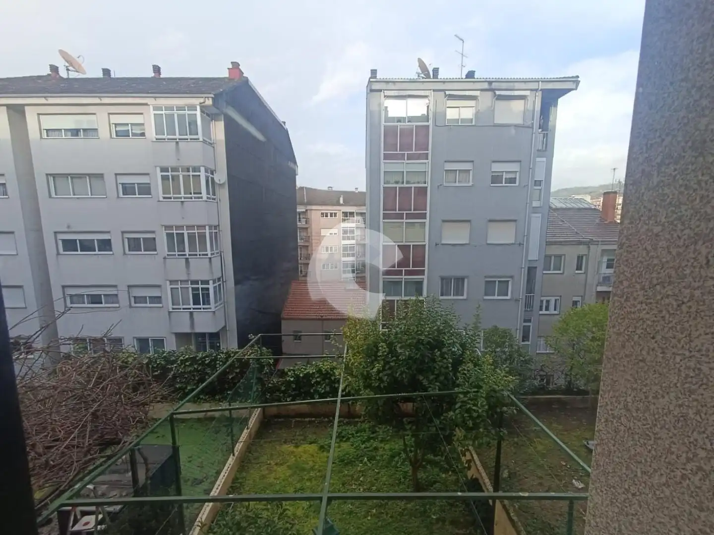 Dormitori de Casa adosada de lloguer en Ourense Capital  amb Jardí privat